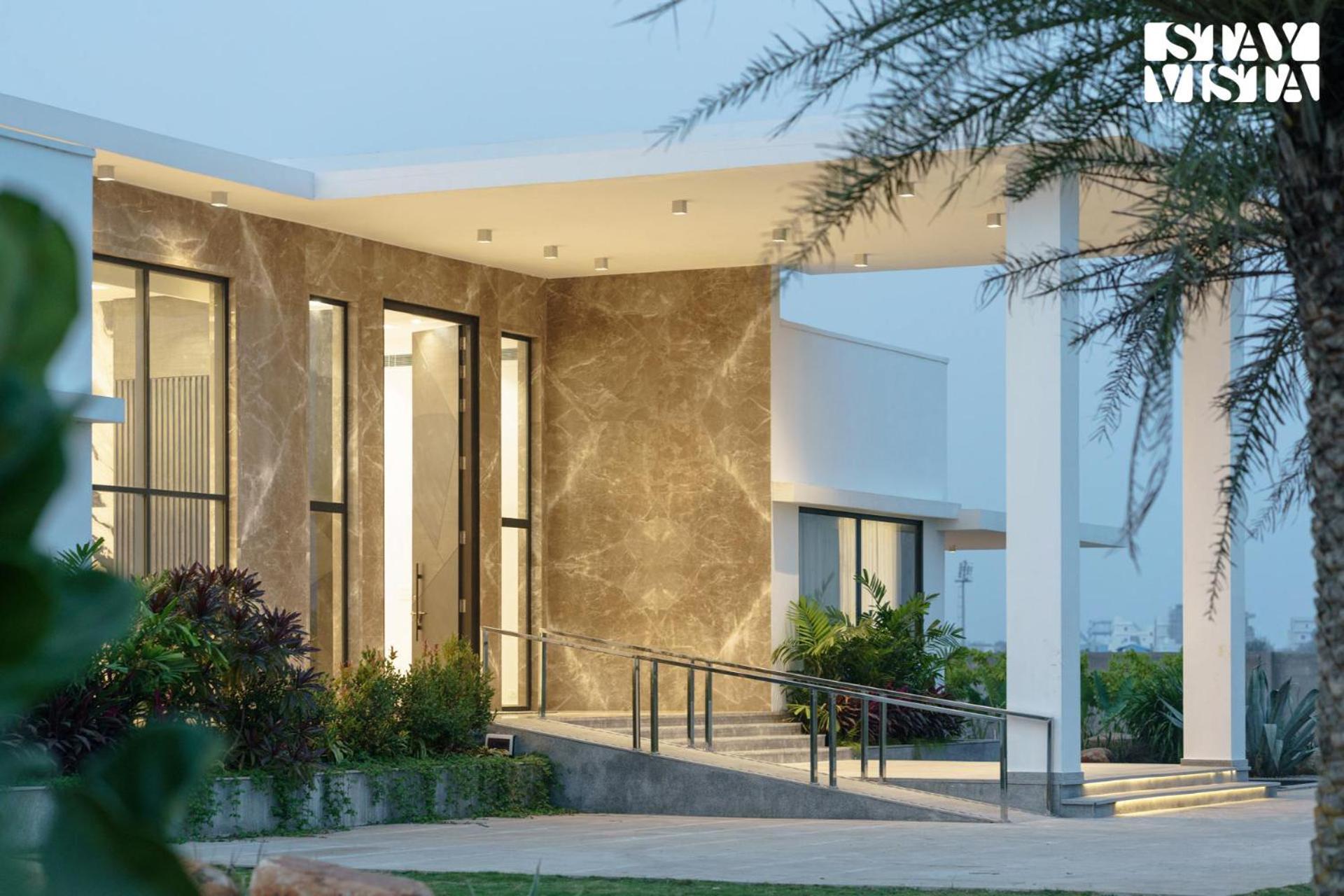 Stayvista At Aj House With Pvt Pool & Projector Set-Up Hyderabad Exterior foto