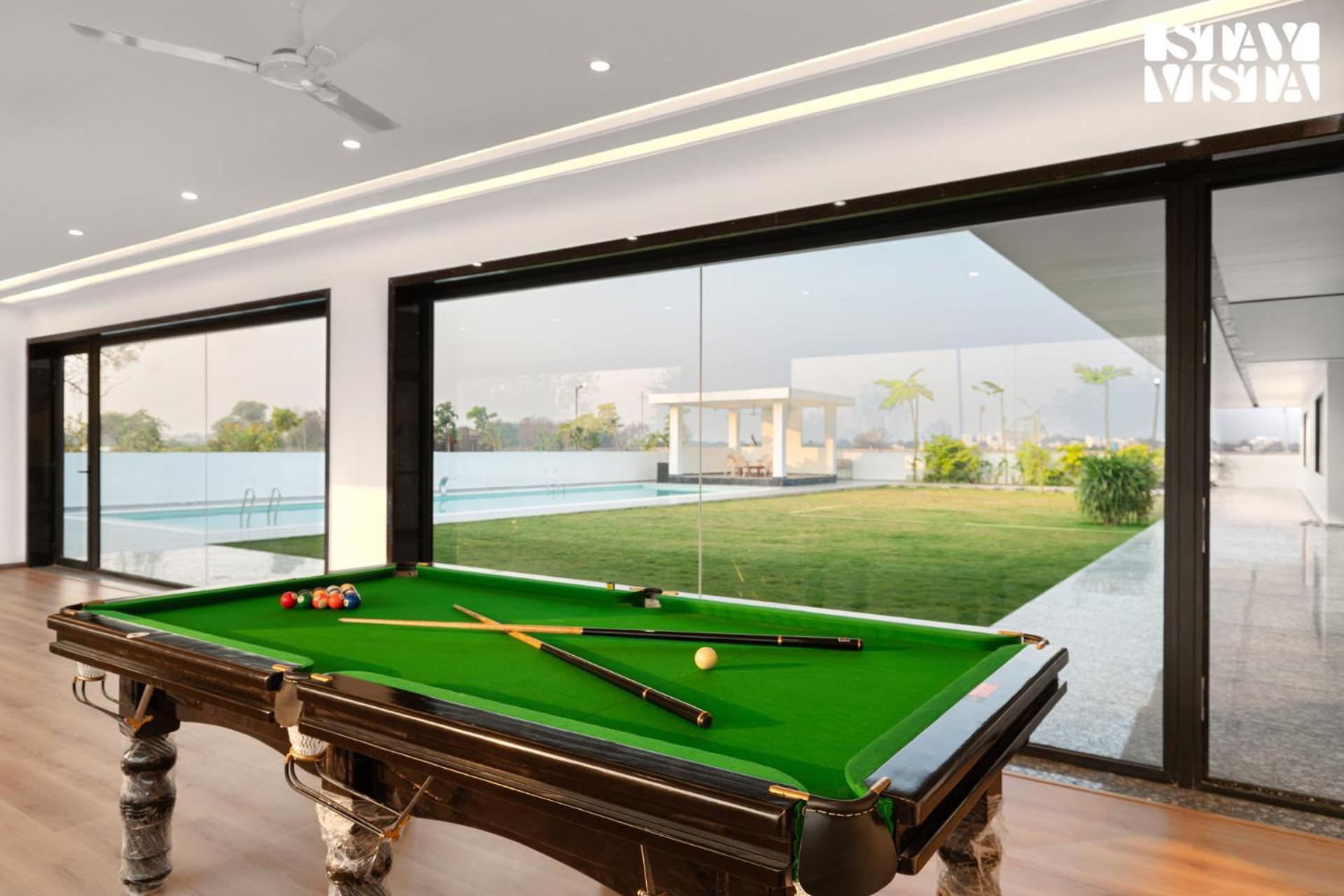 Stayvista At Aj House With Pvt Pool & Projector Set-Up Hyderabad Exterior foto